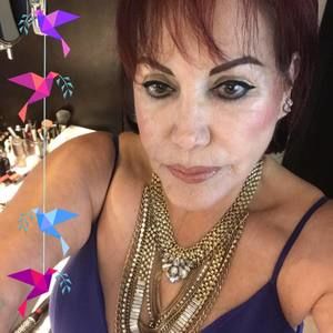 Meet your Posher, Raquel